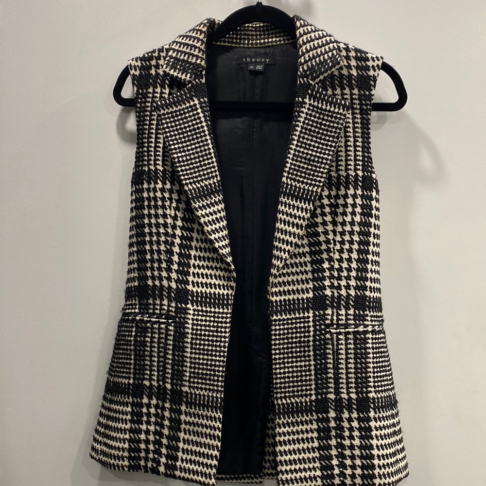 Theory houndstooth vest, size 00
